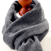 Tweedmill tørklæde i lammeuld - Silver Grey